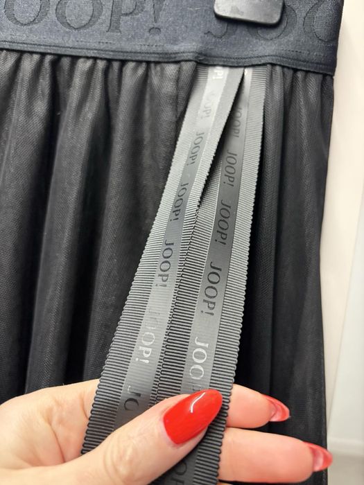 Тюлена черна пола joop