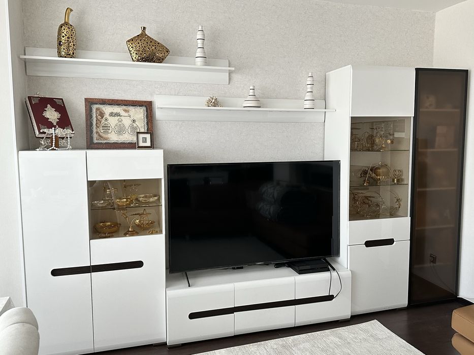 Горка для зала (стенка)