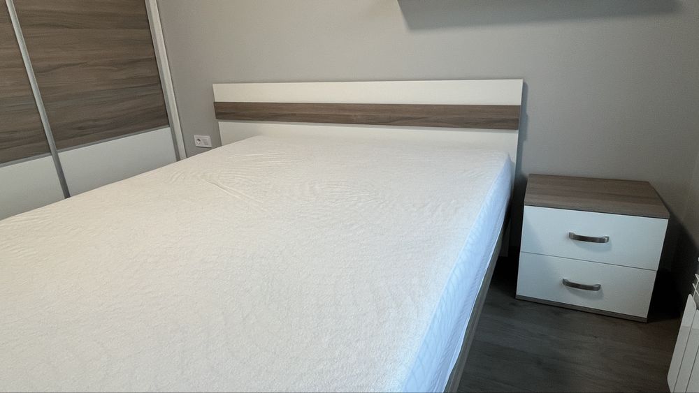 Спалня с повдигащ механизъм