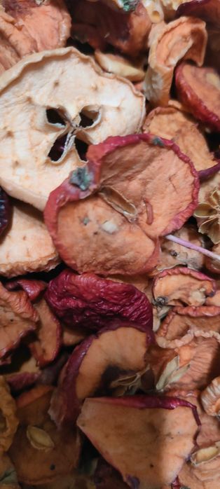 Сухофрукты из домашних ранеток