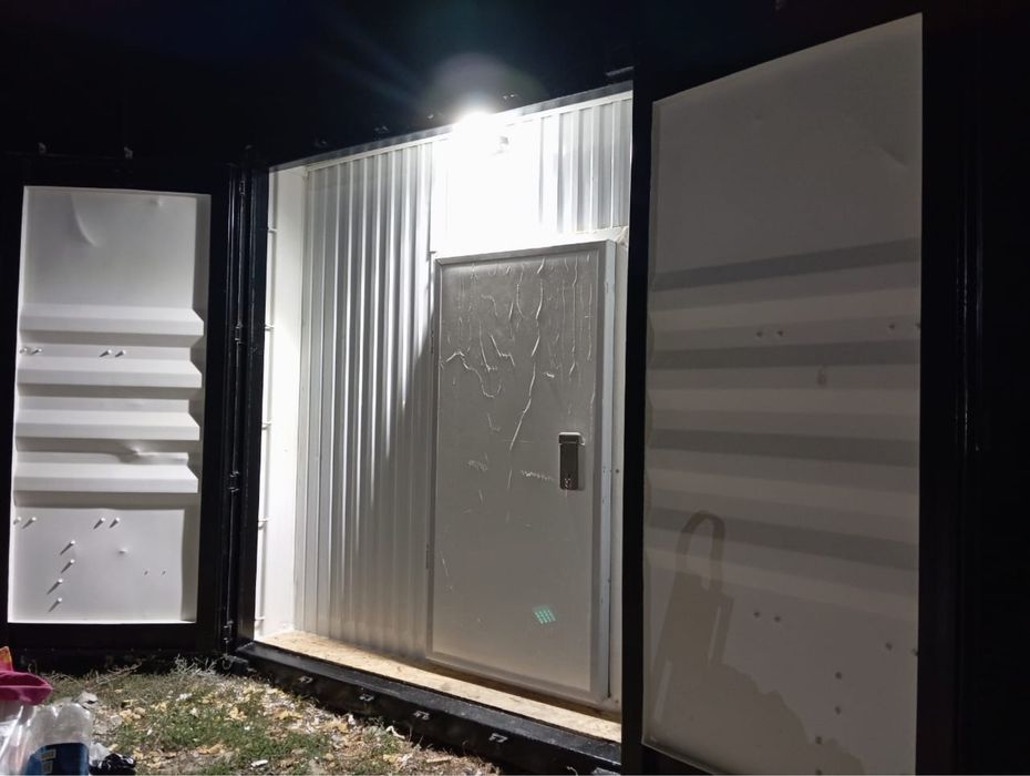 Промышленый холодильник