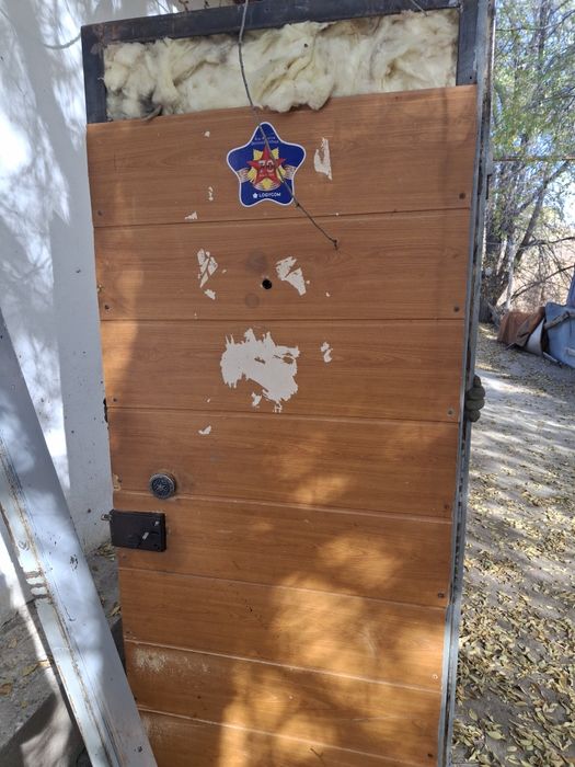 Продам дверь металлический входной. Темір есік сатамын