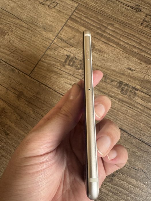 iPhone SE 3 (2022), 128 ГБ, белый (Starlight).