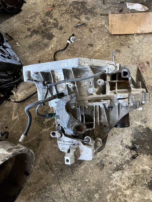 Cutie viteze Renault Megane 3 facelift COD TL4 068 motor 1.2 TCE