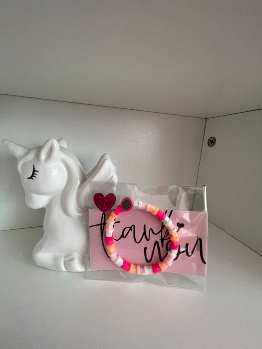 Ръчно изработени гривни