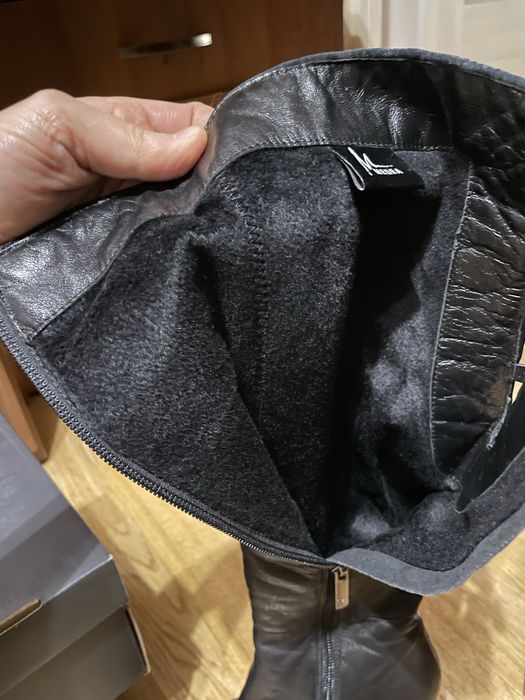 Продам женские сапоги