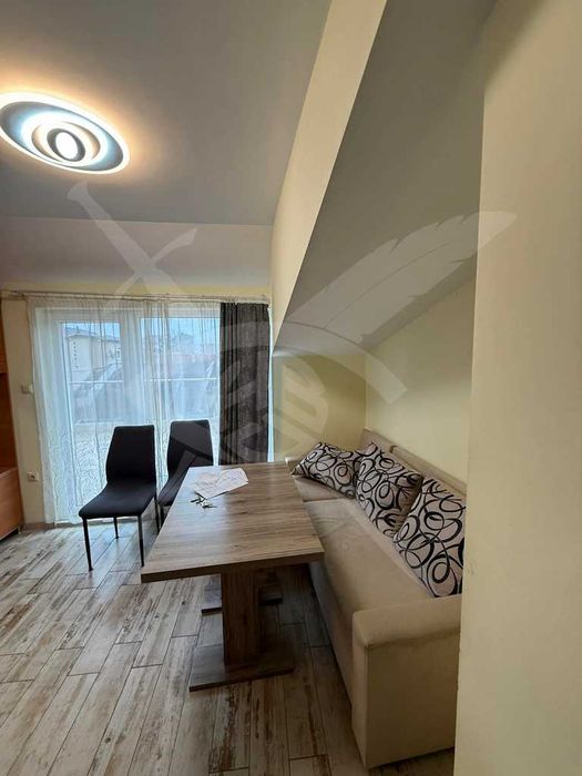 Дава се под наем Тристаен апартамент в Варна, Погреби - 110 кв.м за 698.19 € - Снимка #1