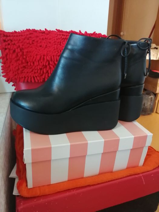 Новая женская обувь