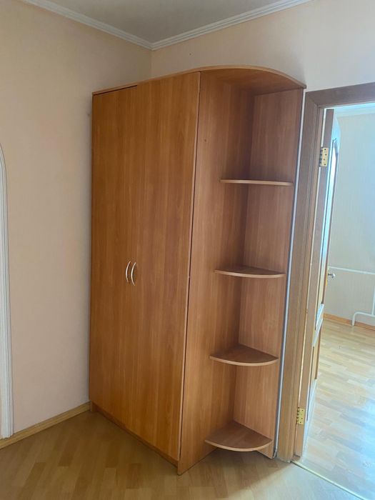 Продам прихожую 10 тыс