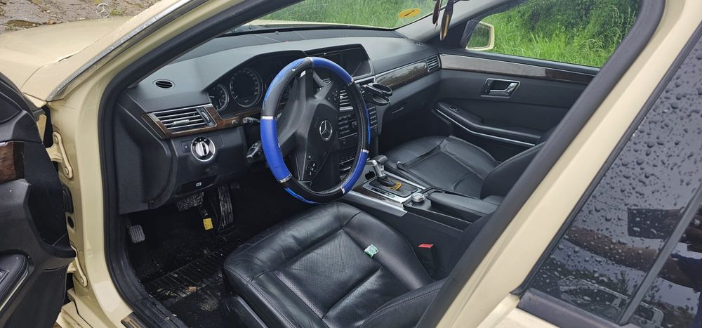 Dezmembrez / Dezmembrari Mercedes E-class W212