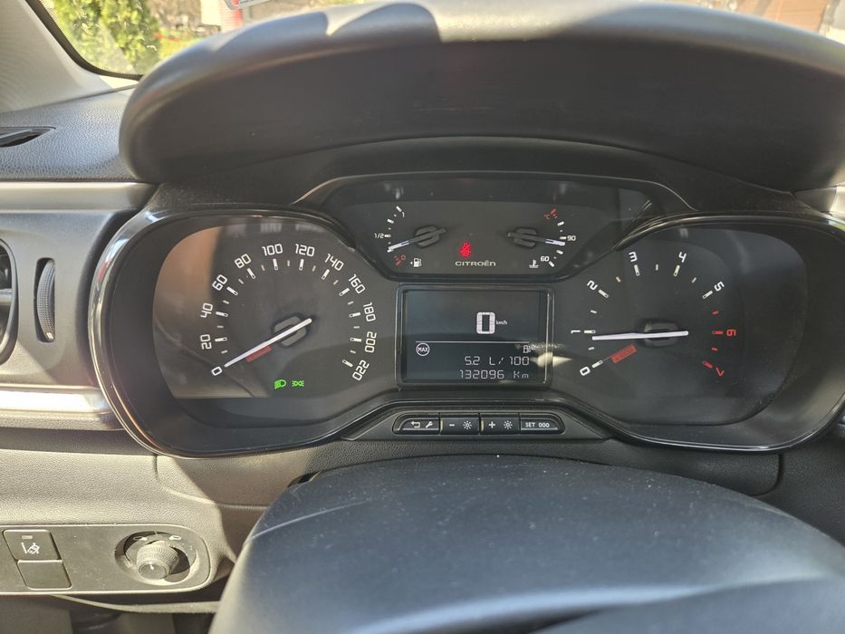 Продавам  Citroen C3  1,5 dizel, 2019 година