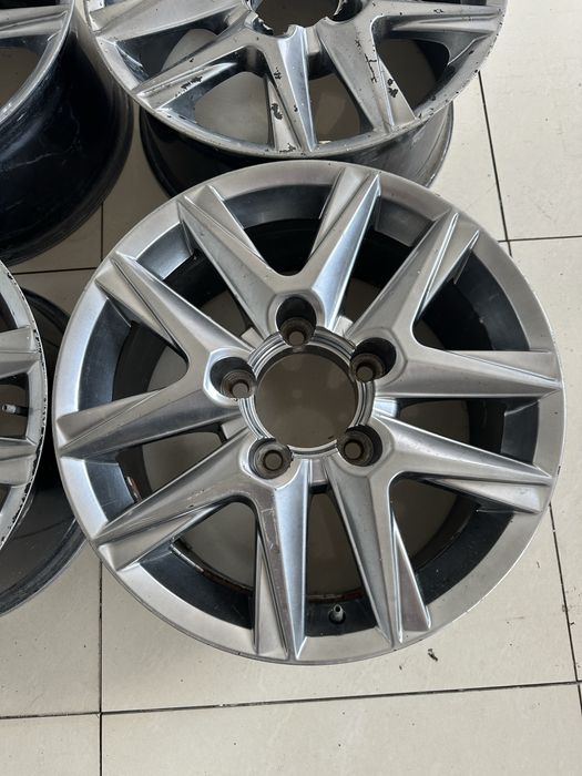 Диски оригинал R18 Lexus Toyota