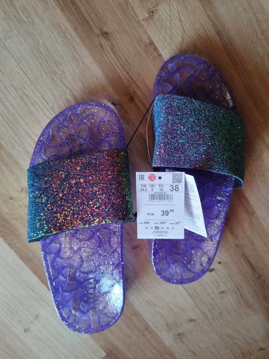 Нови Дамски Чехли