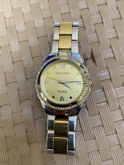 Часовник Charles Delon