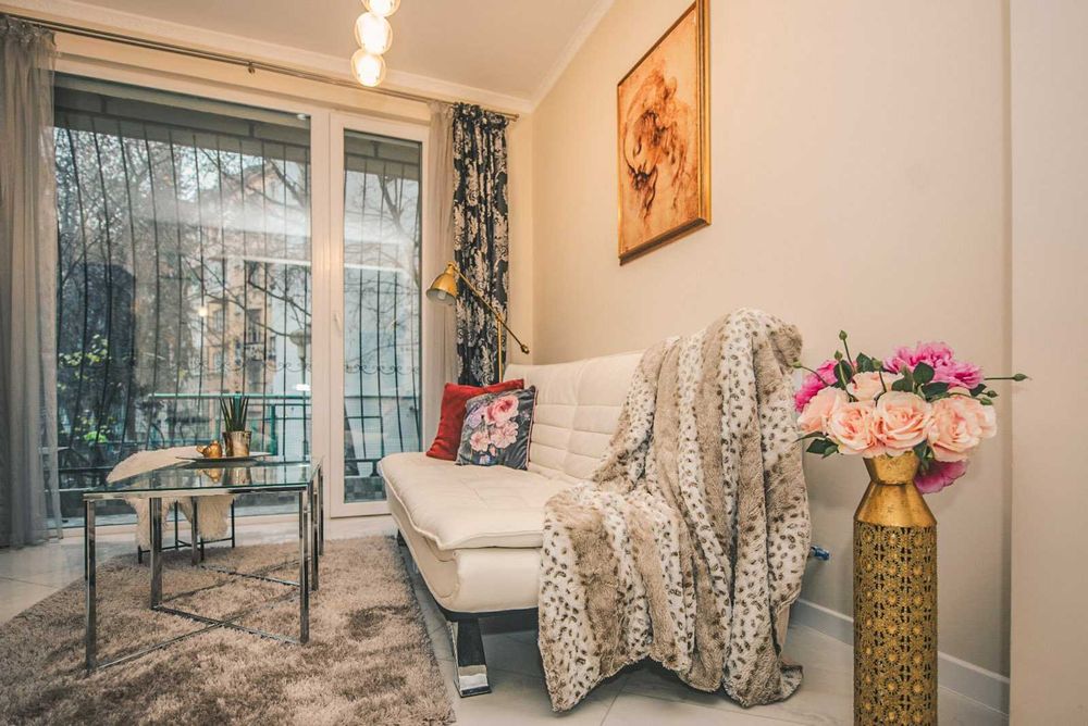 Даваме Под Наем Двустаен Апартамент В Зона Б-19