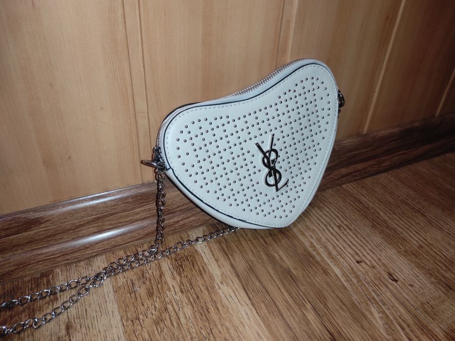 Маленькая женская сумочка