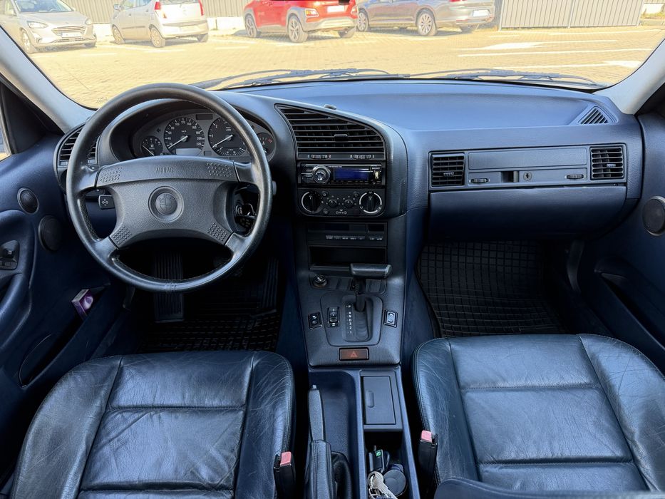 BMW 3 Series 1992 — imagine 2
