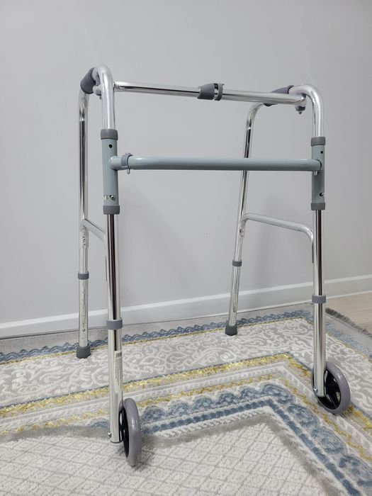 Ходунок новый,упакованный