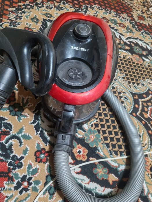 Продам пылесос Самсунг