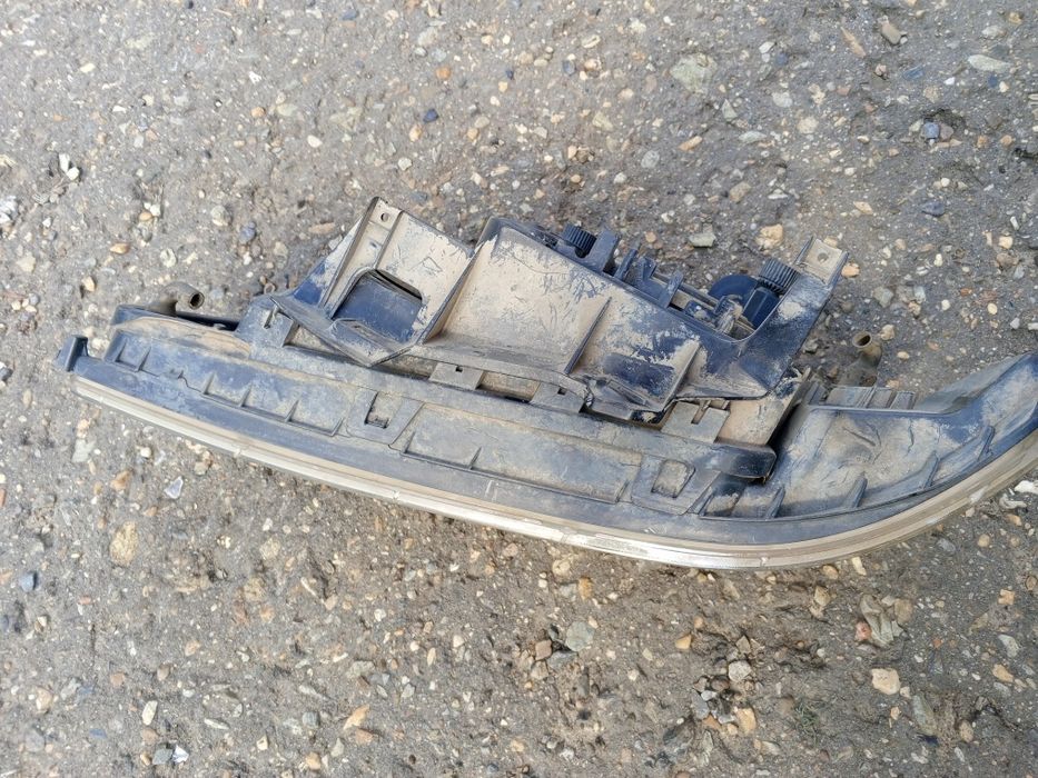 Правая фара Бмв е39