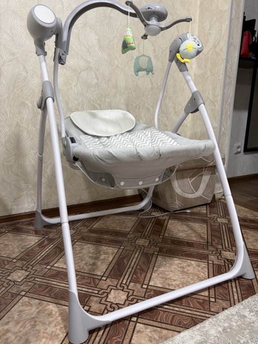 Продам качельку люльку