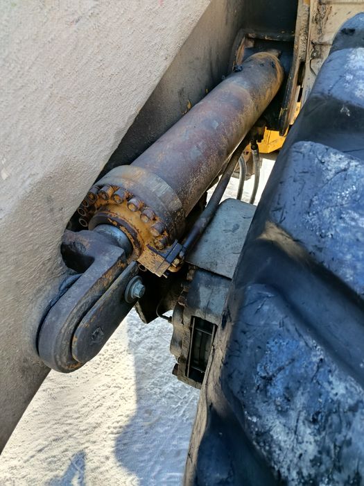 Продам погрузчик 3куба