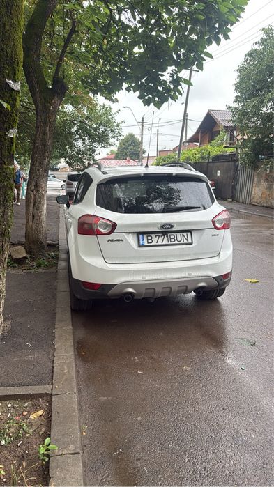 Vand sau schimb ford kuga