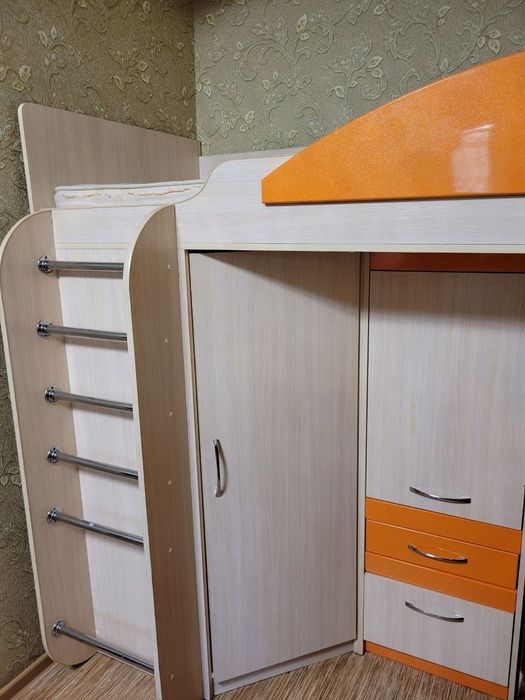 Продам кровать-горку