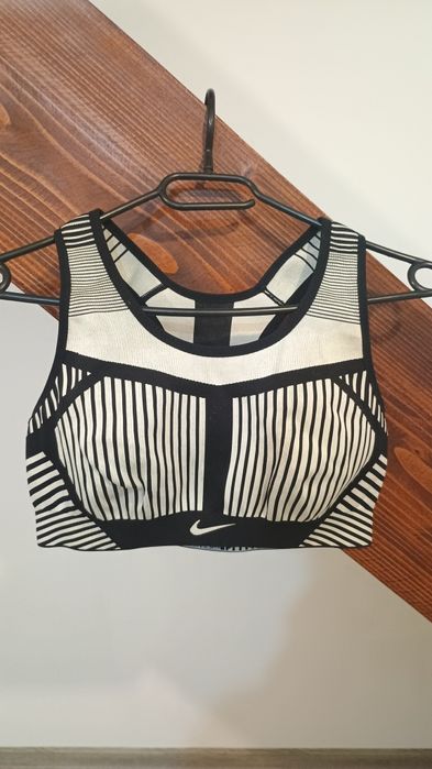 Bustiera sport Nike -M