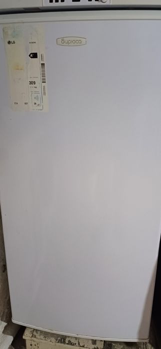 Холодильник Бирюса