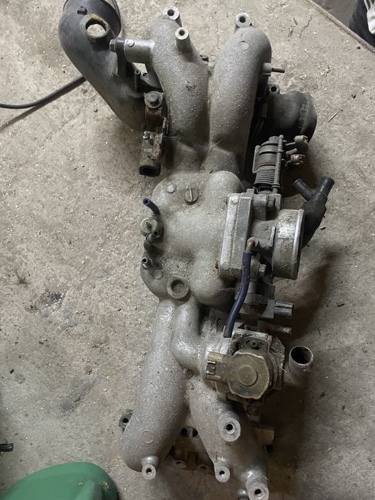 Впускной коллектор