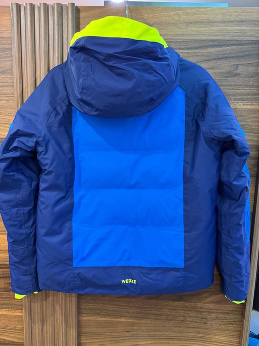 Продавам детско яке за ски