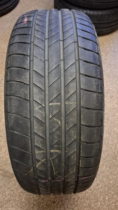 Единична лятна гума  Bridgestone 225 50 18