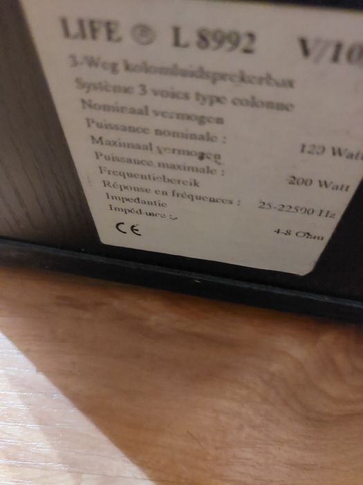 Vind boxe tip coloane