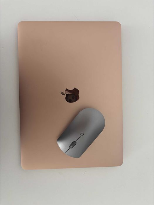 Macbook Air M1 (256Гб)