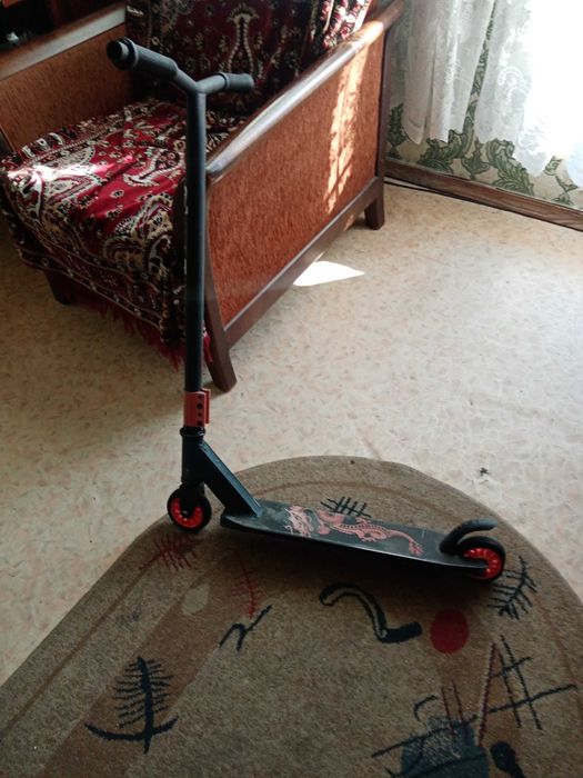 Продам самокат детский