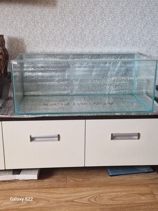 Продам аквариум.