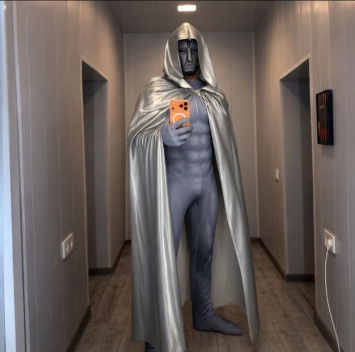 Костюм искусственного интеллекта прокат