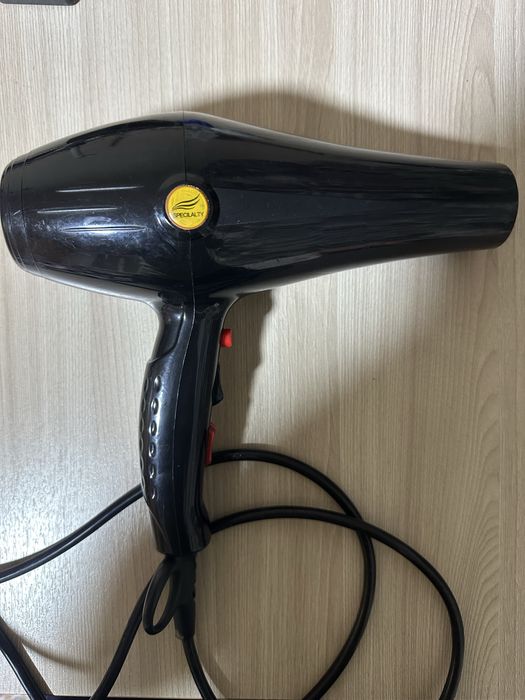 Продам фен BaByliss 5000W (рабочий)
