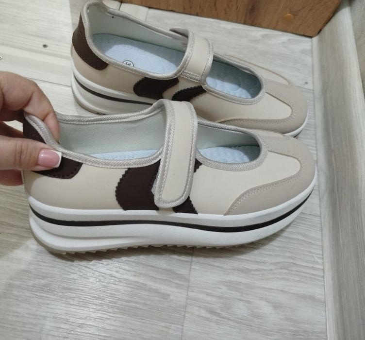 Продам обувь 39-40 рр женские
