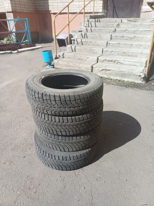 Продам зимние шипованные колеса
