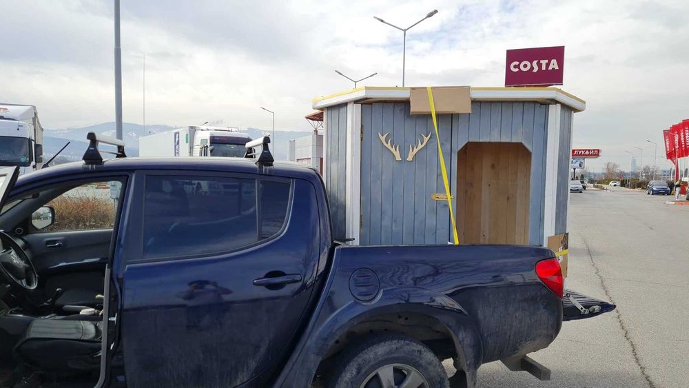 Кучешка къща масив