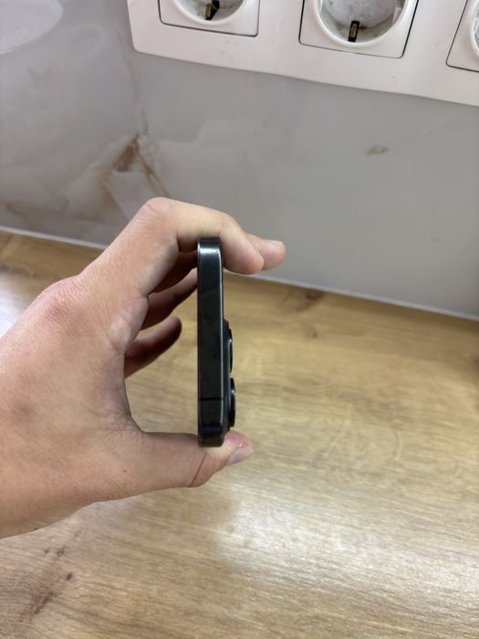 Iphone 15 pro Black Titanium 128GB