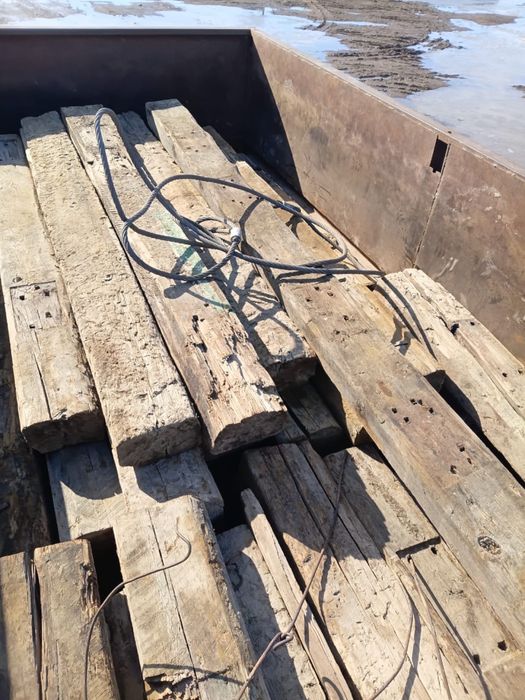 Продам шпалы.