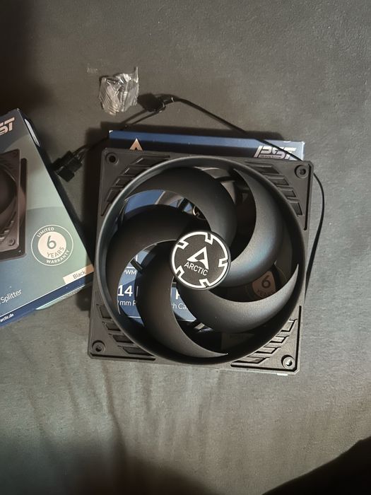 2х ARCTIC P14 PWM PST 140mm PWM Fan with Cable Splitter