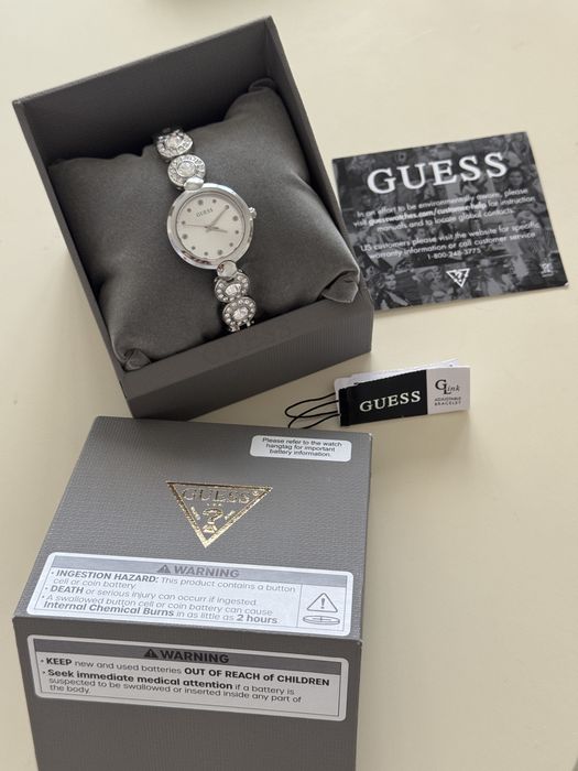 Часы Guess новые