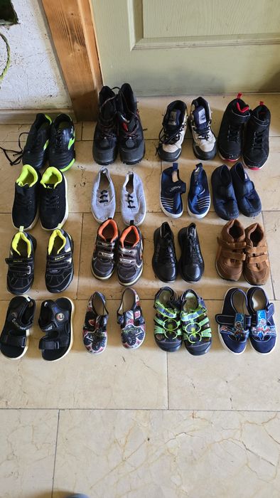 Voi vinde pantofi pentru copii.