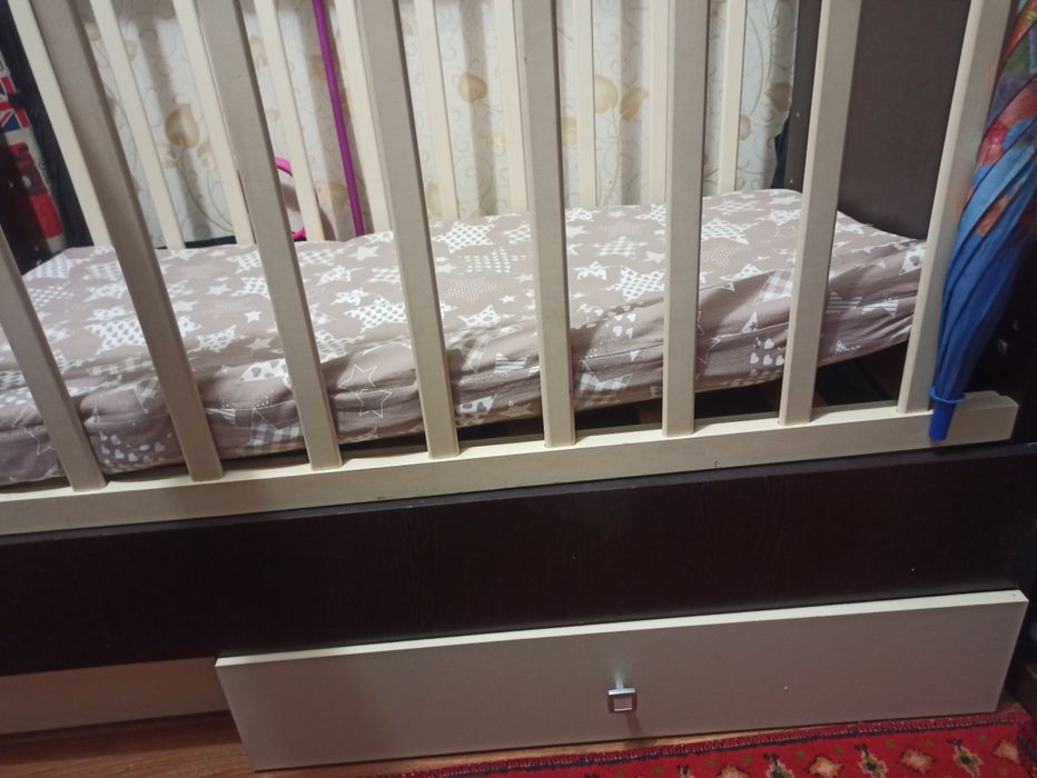 СРОЧНО ПРОДАМ!Детская кроватка