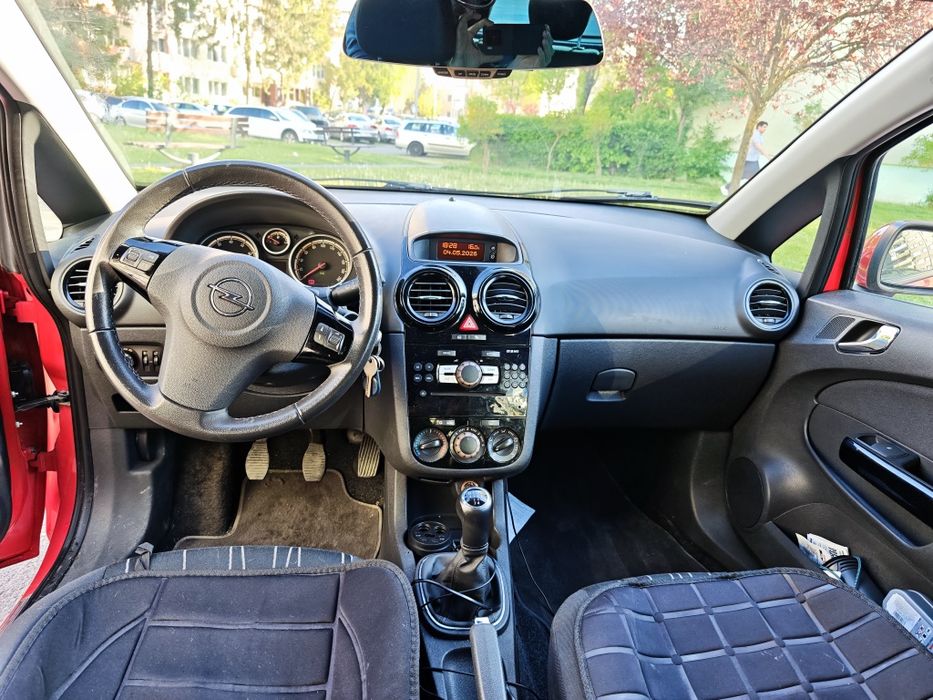 Opel Corsa 1.2 benzina 2010