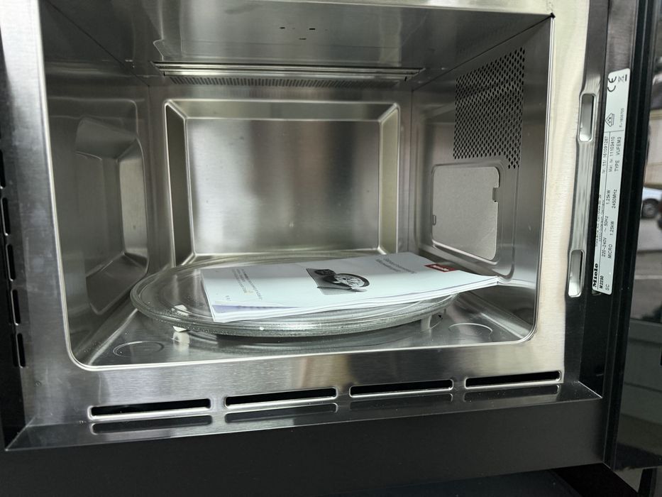 Miele Нова  микровълнова за вграждане  Germany ГАРАНЦИЯ